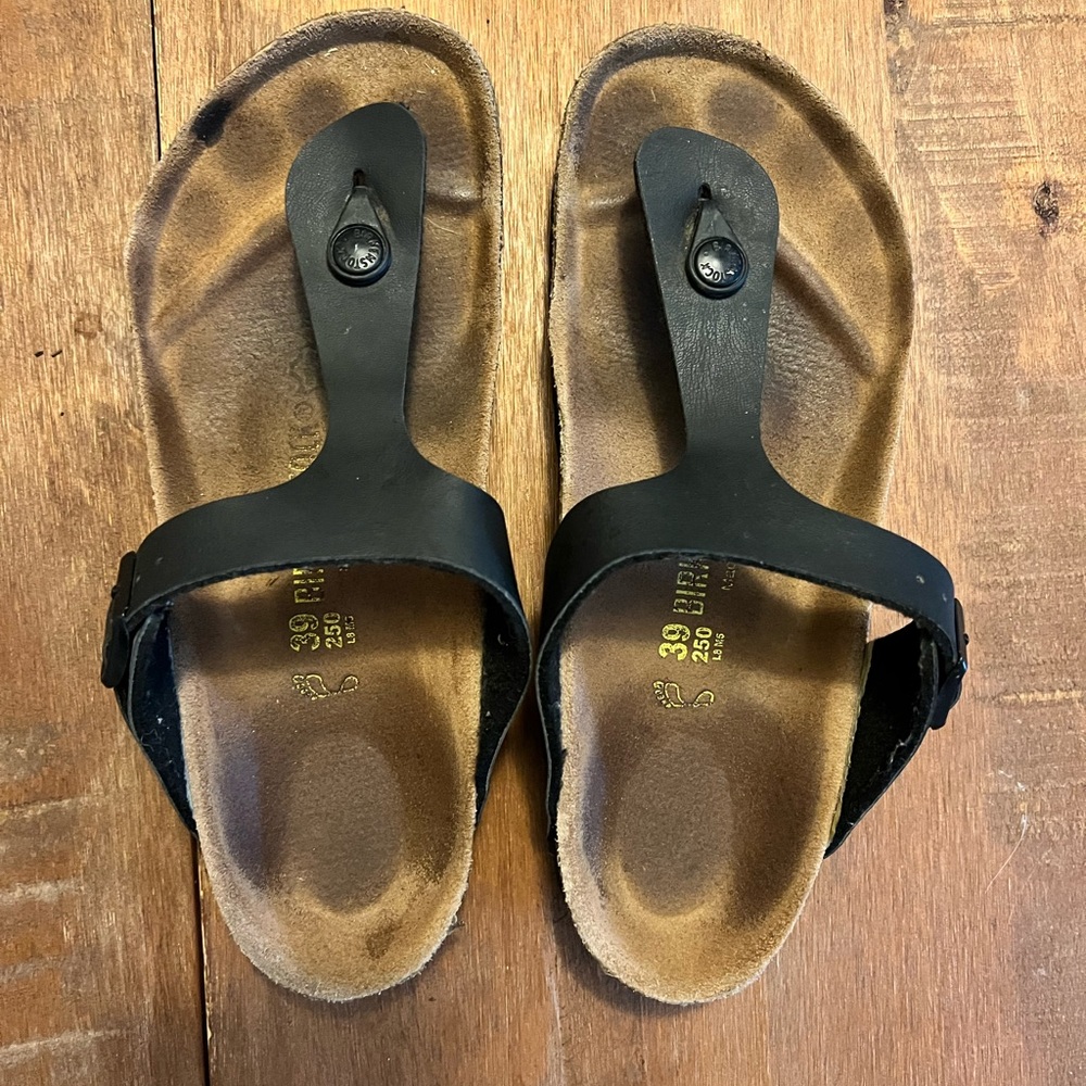 Women’s Birkenstock Gizeh Sandal Size US 8.5/ EU 39